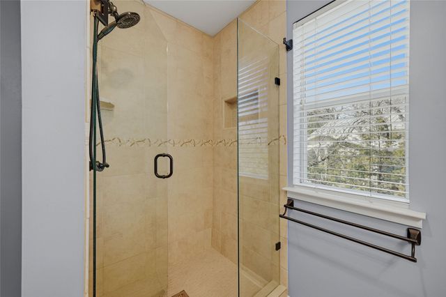 102 Hacienda Drive, Pottsboro, TX 75076