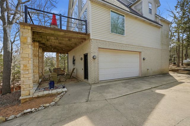 102 Hacienda Drive, Pottsboro, TX 75076