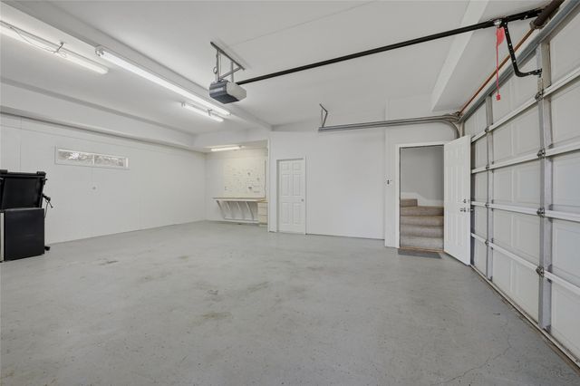 102 Hacienda Drive, Pottsboro, TX 75076