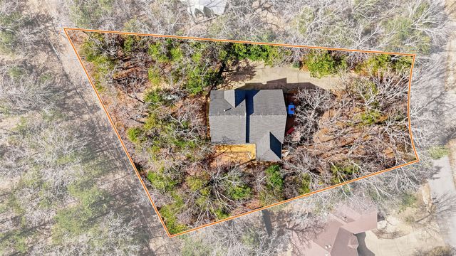 102 Hacienda Drive, Pottsboro, TX 75076