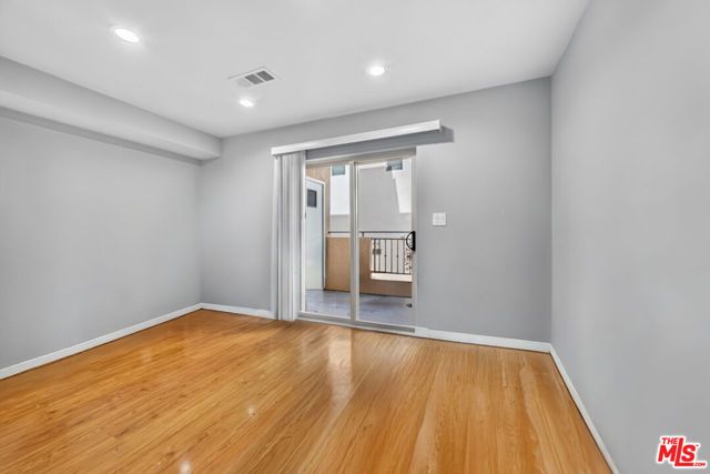14618 Gilmore Street 4, Los Angeles, CA 91411