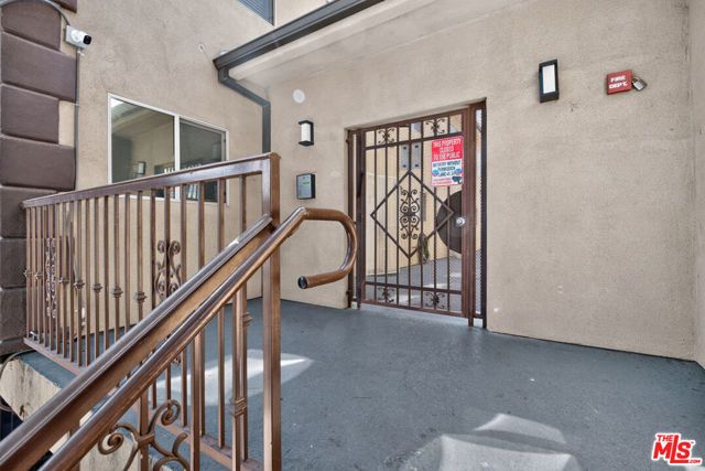 14618 Gilmore Street 4, Los Angeles, CA 91411