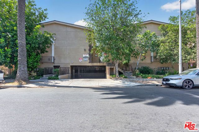 14618 Gilmore Street 4, Los Angeles, CA 91411