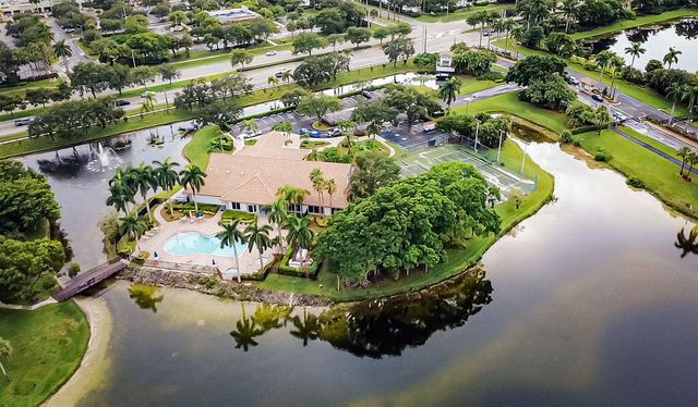 10704 OAK BEND Way 10704, Wellington, FL 33414