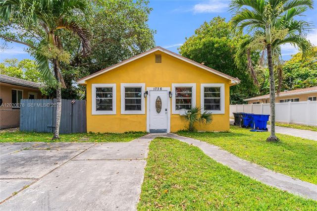 1738 N 16th Ct, Hollywood, FL 33020