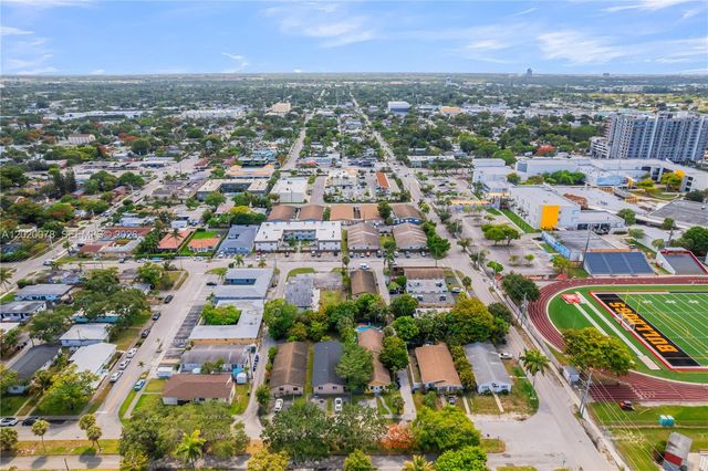 1738 N 16th Ct, Hollywood, FL 33020