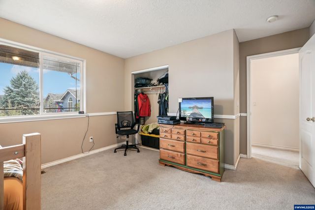 314 NW Elderberry Ln, Dallas, OR 97338