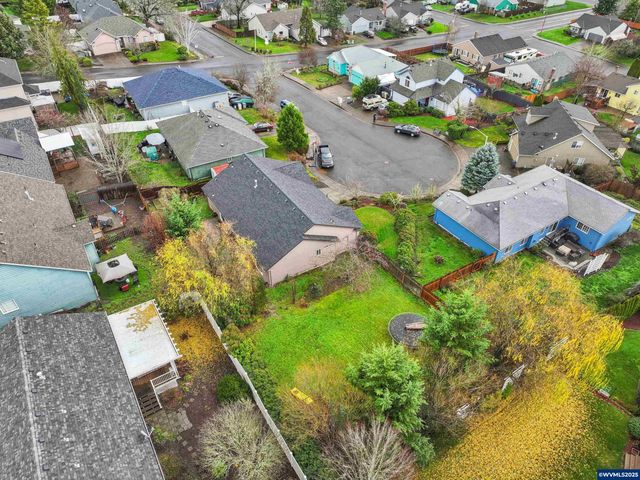 314 NW Elderberry Ln, Dallas, OR 97338