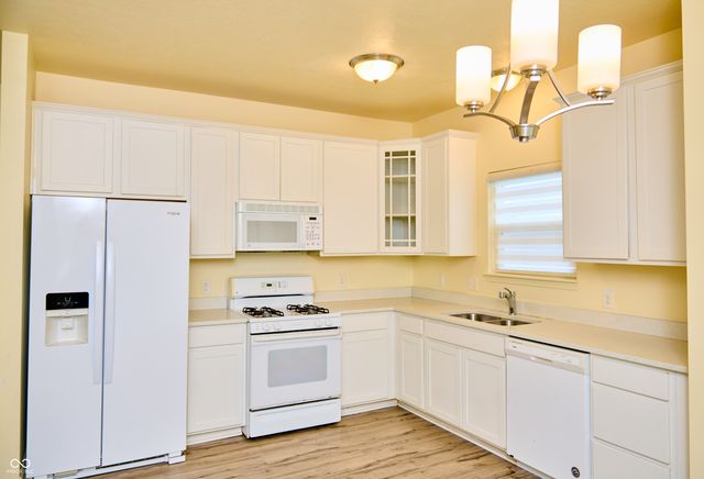 9218 Tansel Creek Drive, Indianapolis, IN 46234