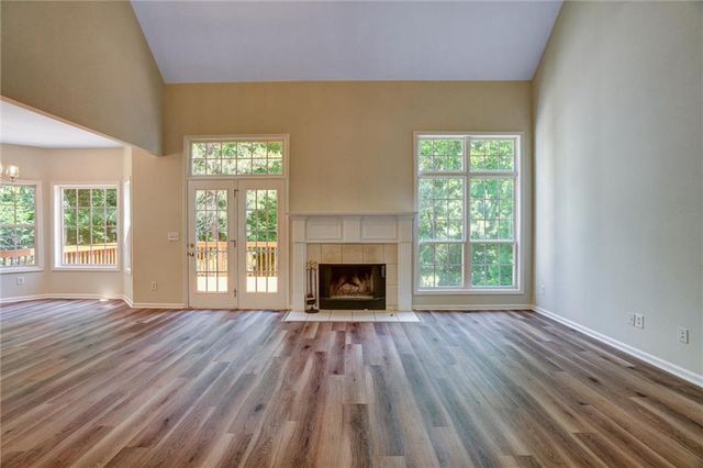 6005 Lake Windsor Parkway, Buford, GA 30518