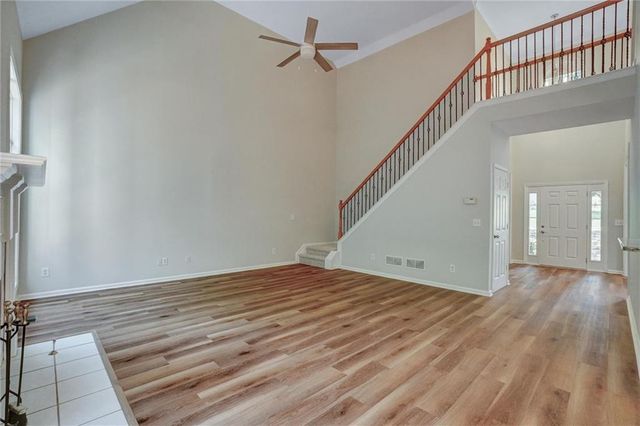 6005 Lake Windsor Parkway, Buford, GA 30518