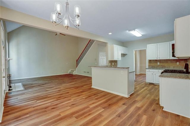 6005 Lake Windsor Parkway, Buford, GA 30518