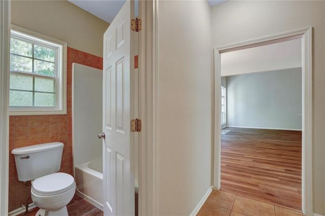 6005 Lake Windsor Parkway, Buford, GA 30518