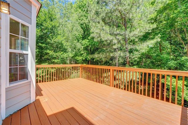 6005 Lake Windsor Parkway, Buford, GA 30518