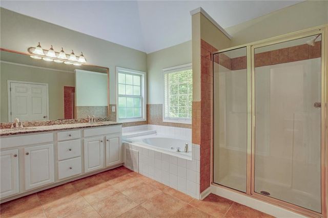 6005 Lake Windsor Parkway, Buford, GA 30518