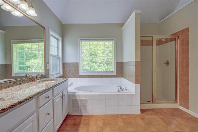 6005 Lake Windsor Parkway, Buford, GA 30518