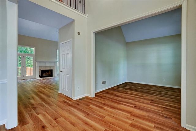 6005 Lake Windsor Parkway, Buford, GA 30518