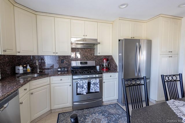 222 N Pine Street, Massapequa, NY 11758