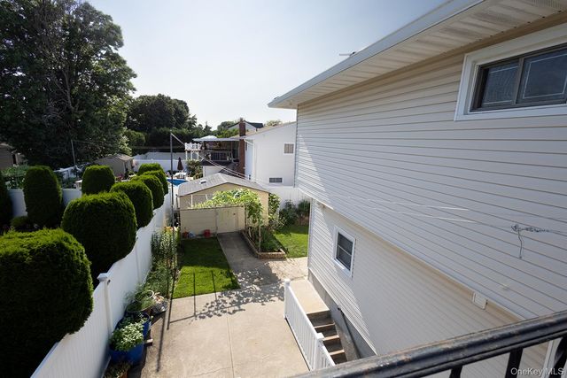 222 N Pine Street, Massapequa, NY 11758