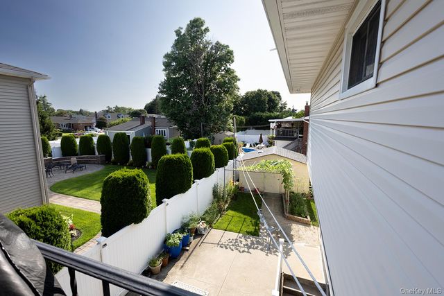 222 N Pine Street, Massapequa, NY 11758