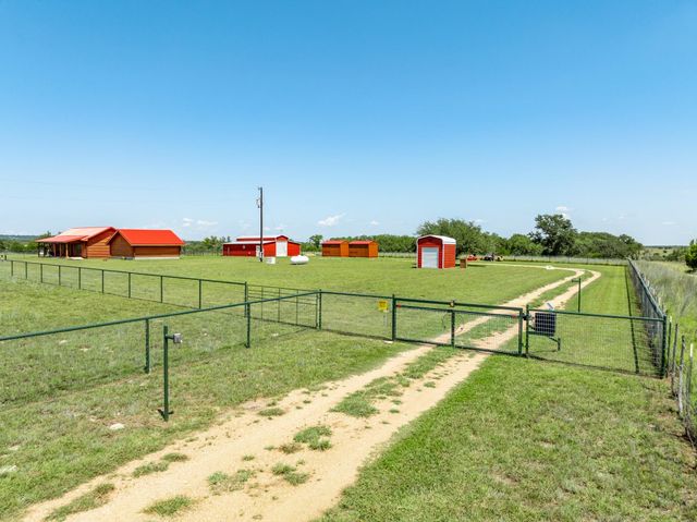 15126 Ranch Road 101, Kempner, TX 76539