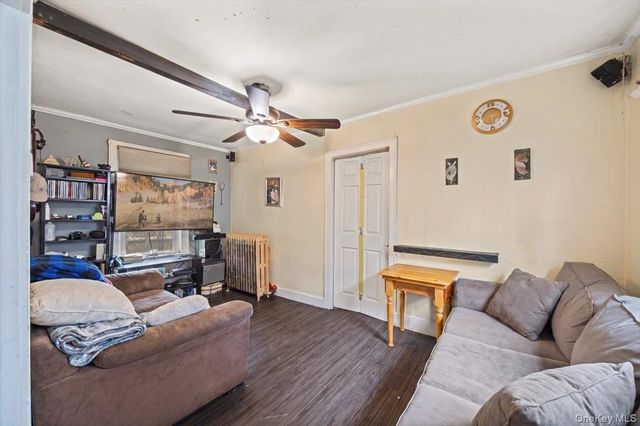 8 Geyser Place, White Plains, NY 10607
