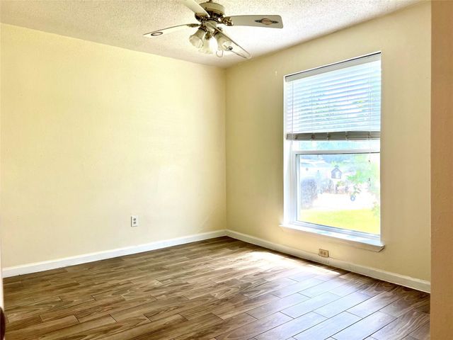 11703 Seawood Drive, Houston, TX 77089