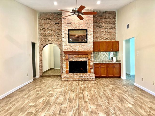 11703 Seawood Drive, Houston, TX 77089