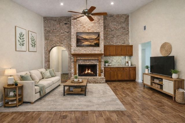 11703 Seawood Drive, Houston, TX 77089