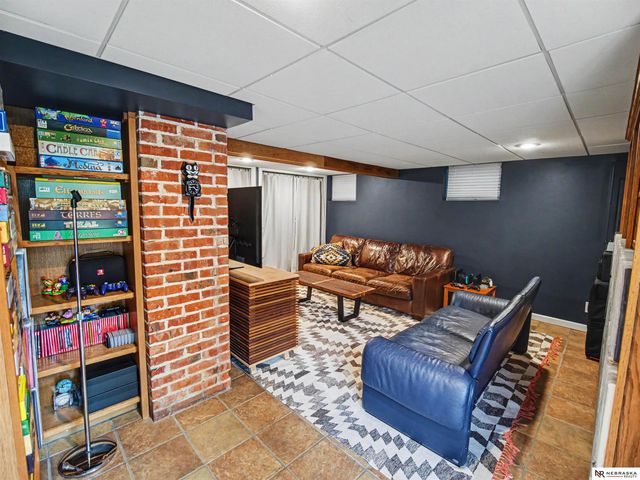 2909 S 26th Street, Lincoln, NE 68502