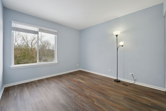 4506 W Forest Avenue, Waukegan, IL 60085