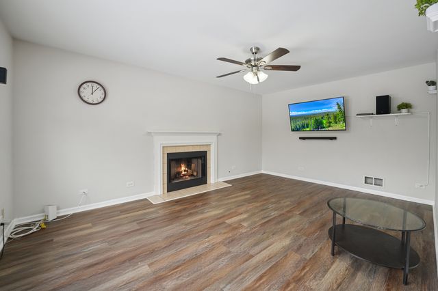 4506 W Forest Avenue, Waukegan, IL 60085