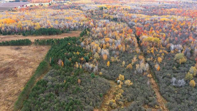 W12103 Highland ROAD, Antigo, WI 54409