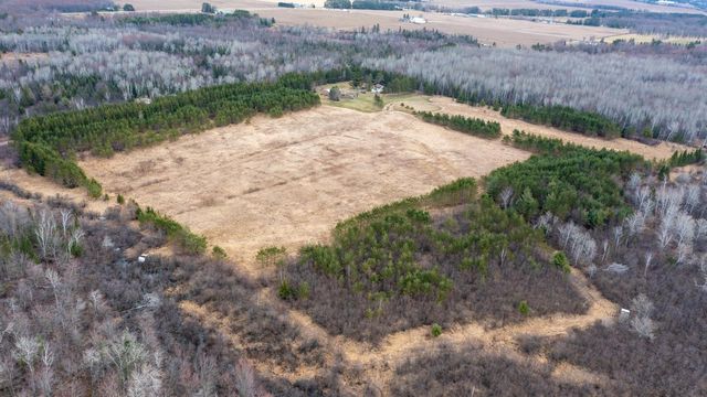 W12103 Highland ROAD, Antigo, WI 54409