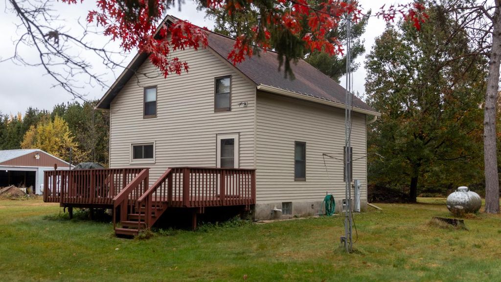 W12103 Highland ROAD, Antigo, WI 54409