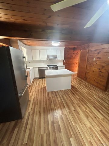 94 fire house rd, Wurtsboro, NY 12790