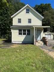 94 fire house rd, Wurtsboro, NY 12790