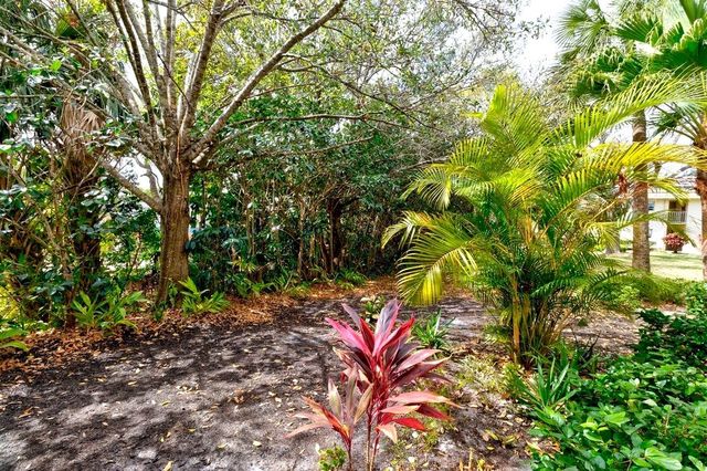 47 Vista Gardens Trail 104, Vero Beach, FL 32962