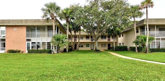47 Vista Gardens Trail 104, Vero Beach, FL 32962