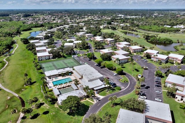 47 Vista Gardens Trail 104, Vero Beach, FL 32962