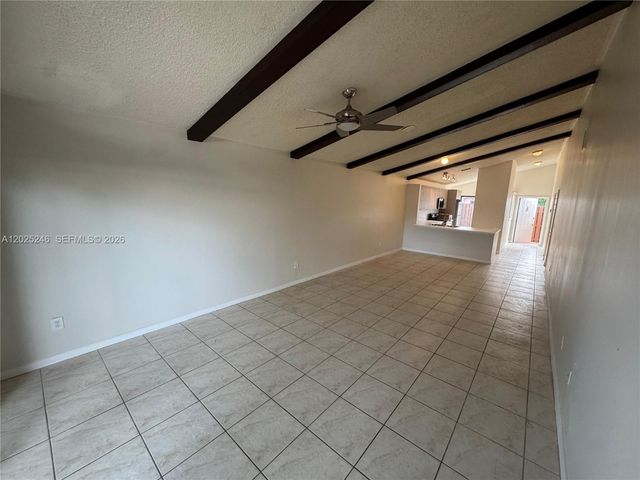 1752 NW 72nd Ave 83, Plantation, FL 33313