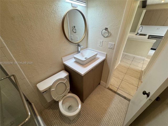 1752 NW 72nd Ave 83, Plantation, FL 33313