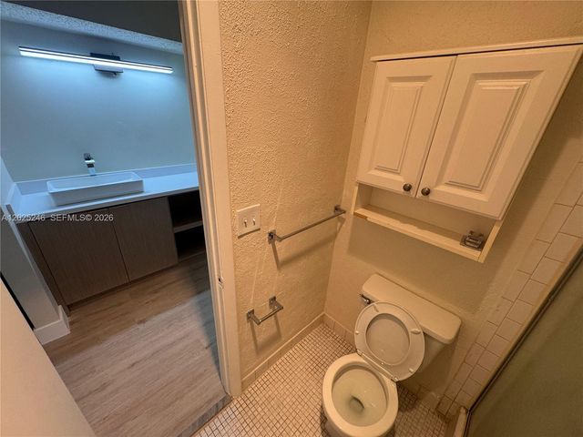 1752 NW 72nd Ave 83, Plantation, FL 33313