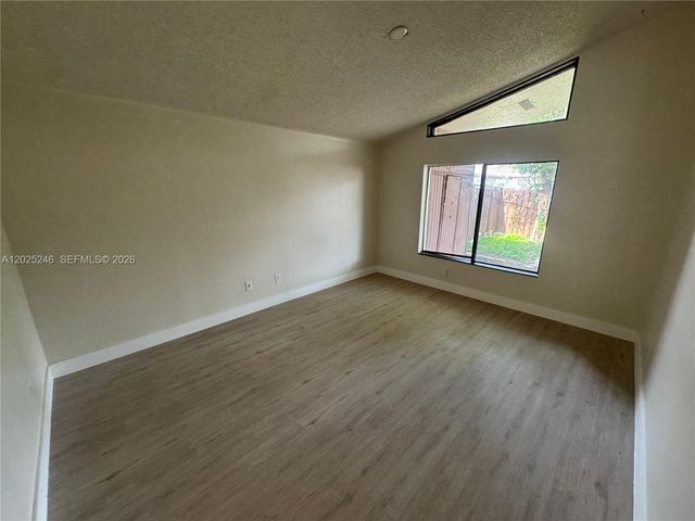 1752 NW 72nd Ave 83, Plantation, FL 33313