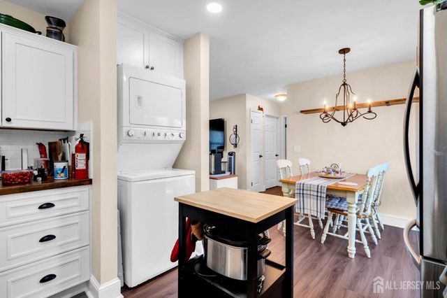 4 Michigan Drive, Old Bridge, NJ 07747