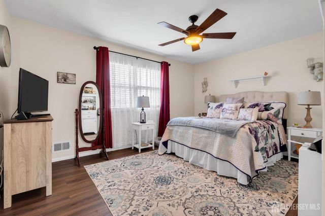 4 Michigan Drive, Old Bridge, NJ 07747