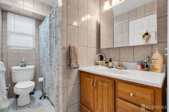 4 Michigan Drive, Old Bridge, NJ 07747