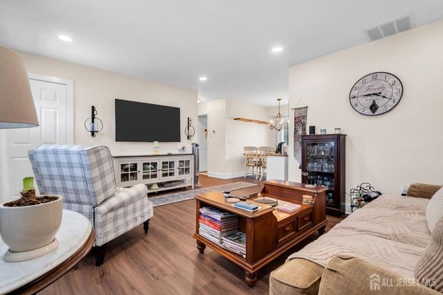 4 Michigan Drive, Old Bridge, NJ 07747