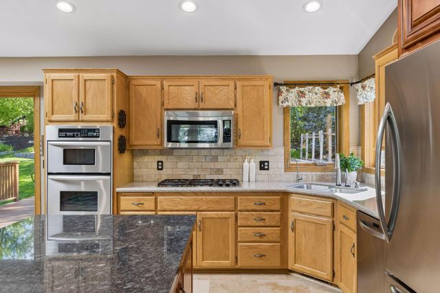 356 Pendryn Hill Curve, Woodbury, MN 55125
