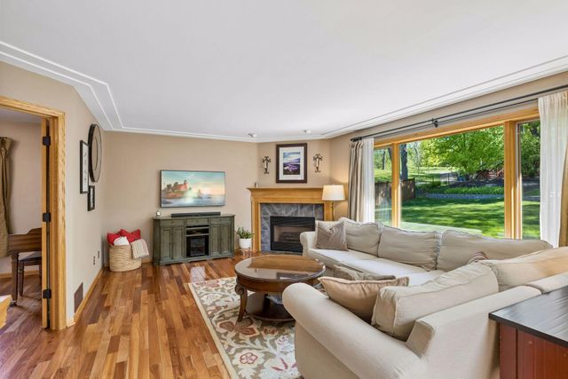 356 Pendryn Hill Curve, Woodbury, MN 55125